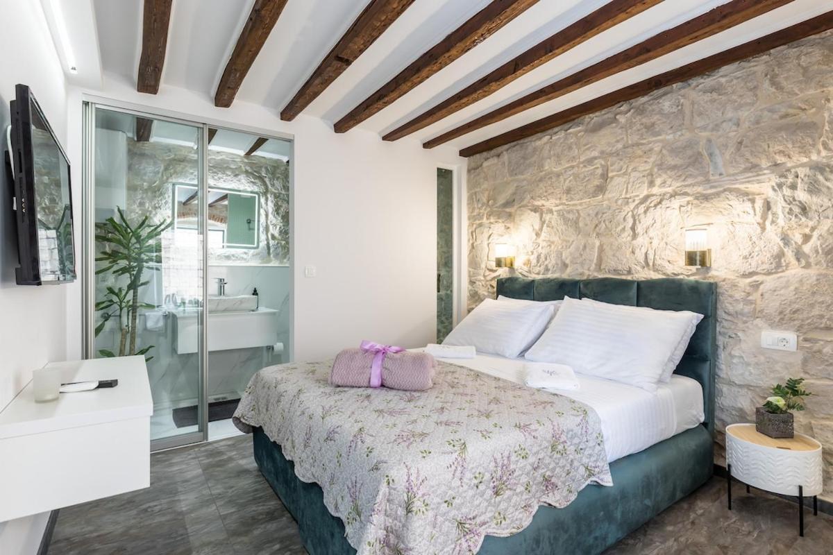 Bonbon Old Town Private En-Suite Room Split Eksteriør billede